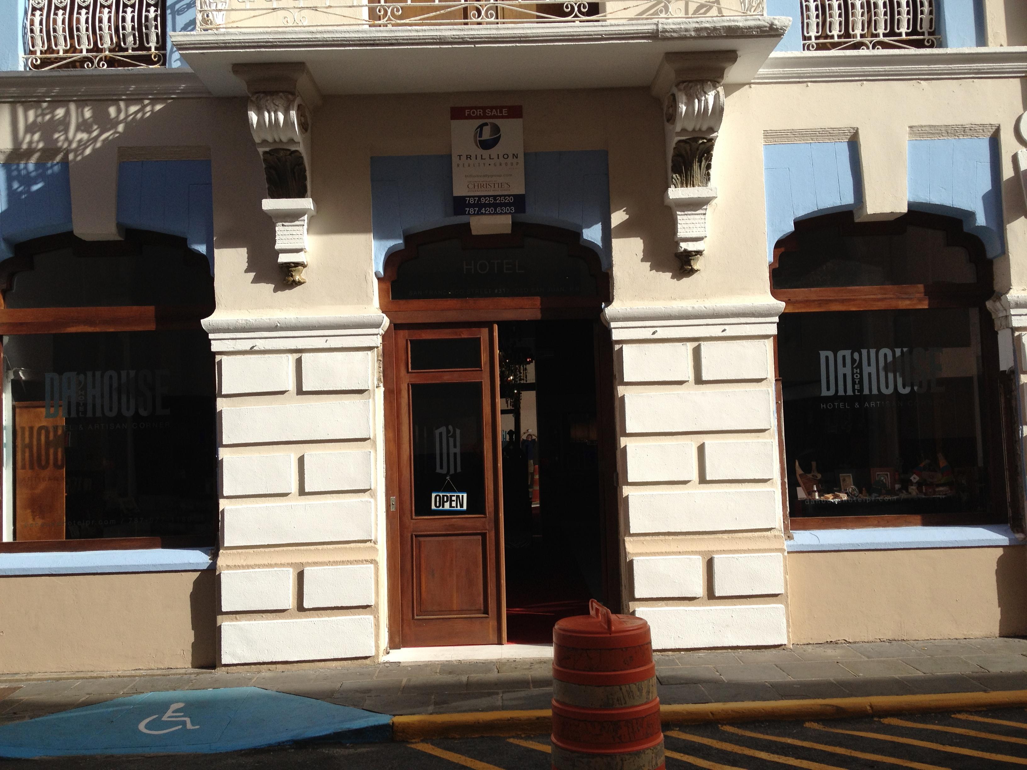 Calle de San Francisco 312 - San Juan (Viejo San Juan) - 2012 00005